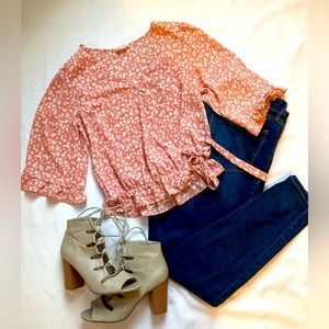 Perfect for springtime. Light weight material to keep you cool.